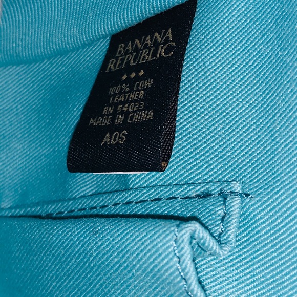 Banana Republic Blue Pebbled Leather Clutch - Picture 6 of 7